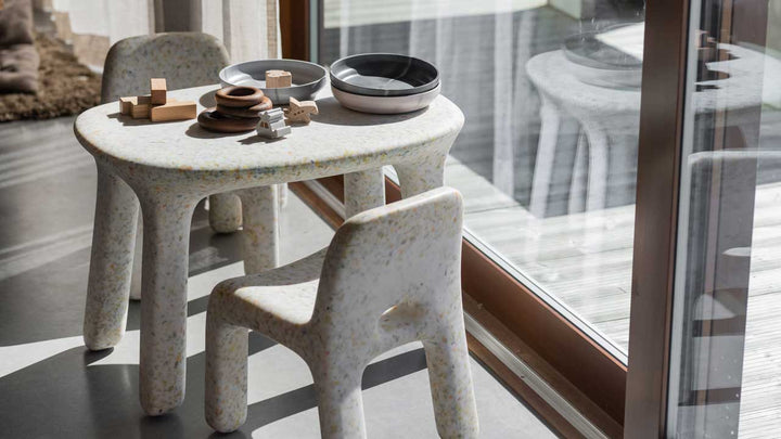 Kids' furniture
