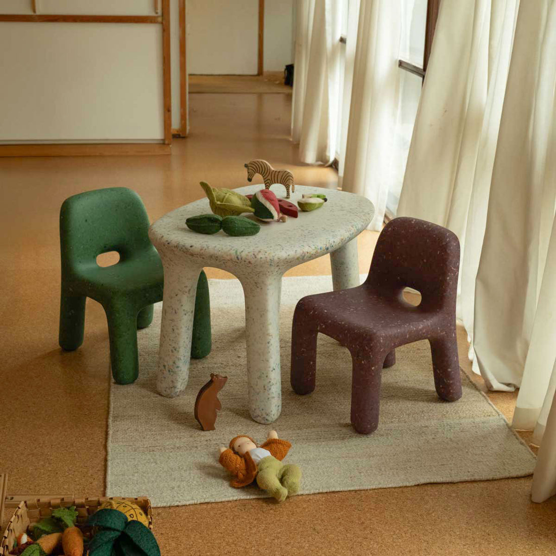 Charlie Chair Mulberry | Limited Edition