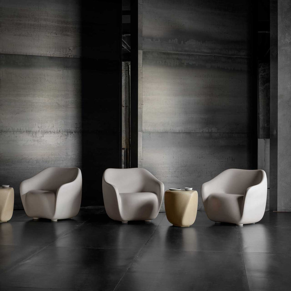 Reborn Small Table/Stool Almond-Beige
