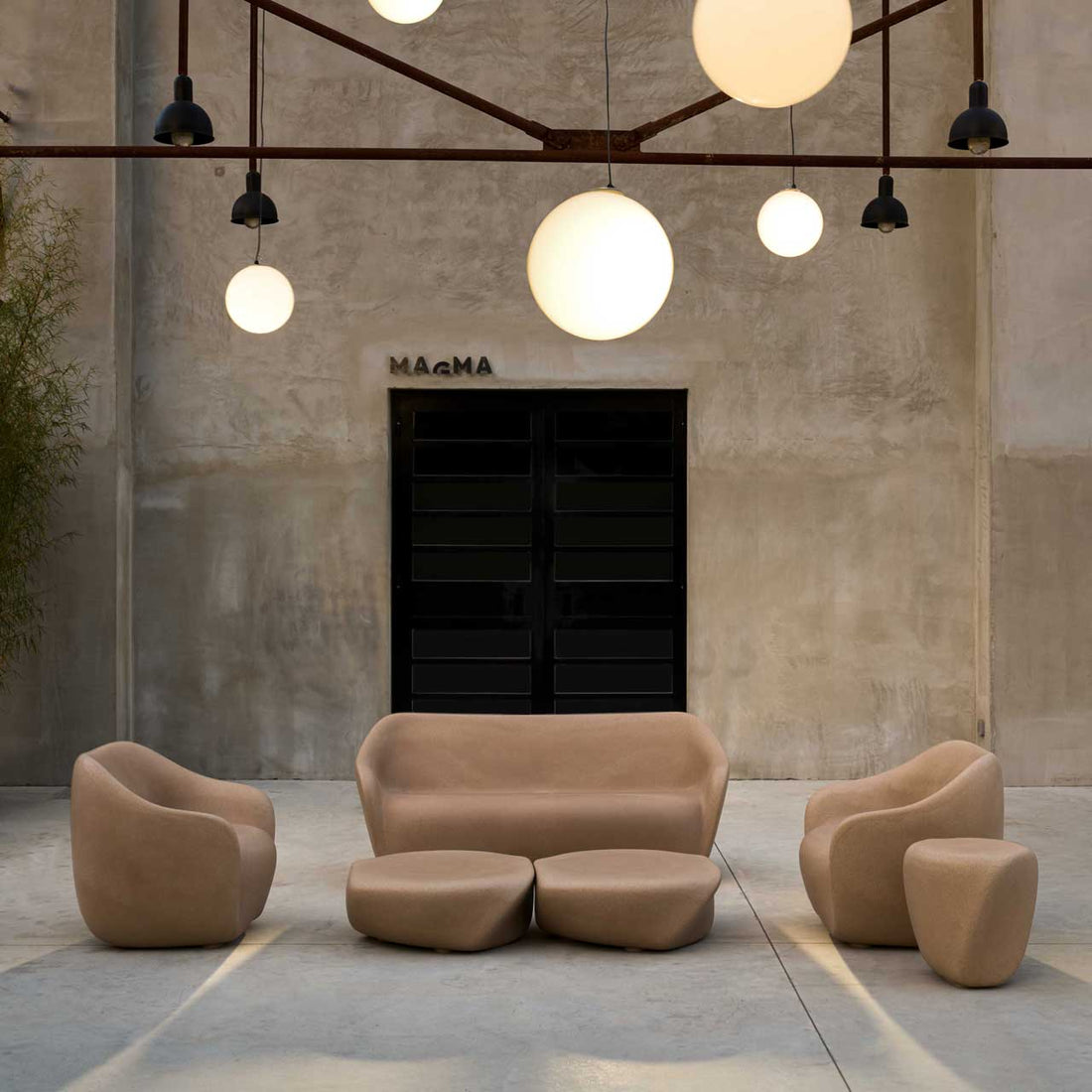Reborn Small Table/Stool Almond-Beige