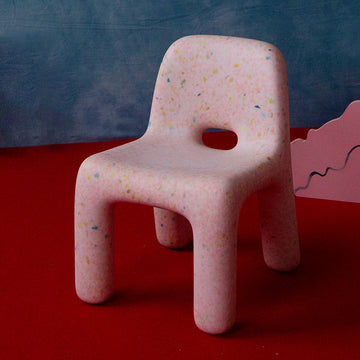 Charlie Chair Ultra Pink Limited Edition designed by ecoBirdy. The best kids' chair made of recycled plastic