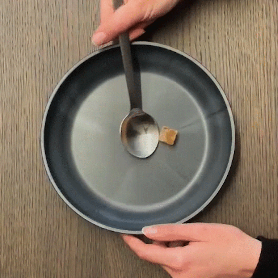 Mabo Plate is spill-proof, makes scooping food easier